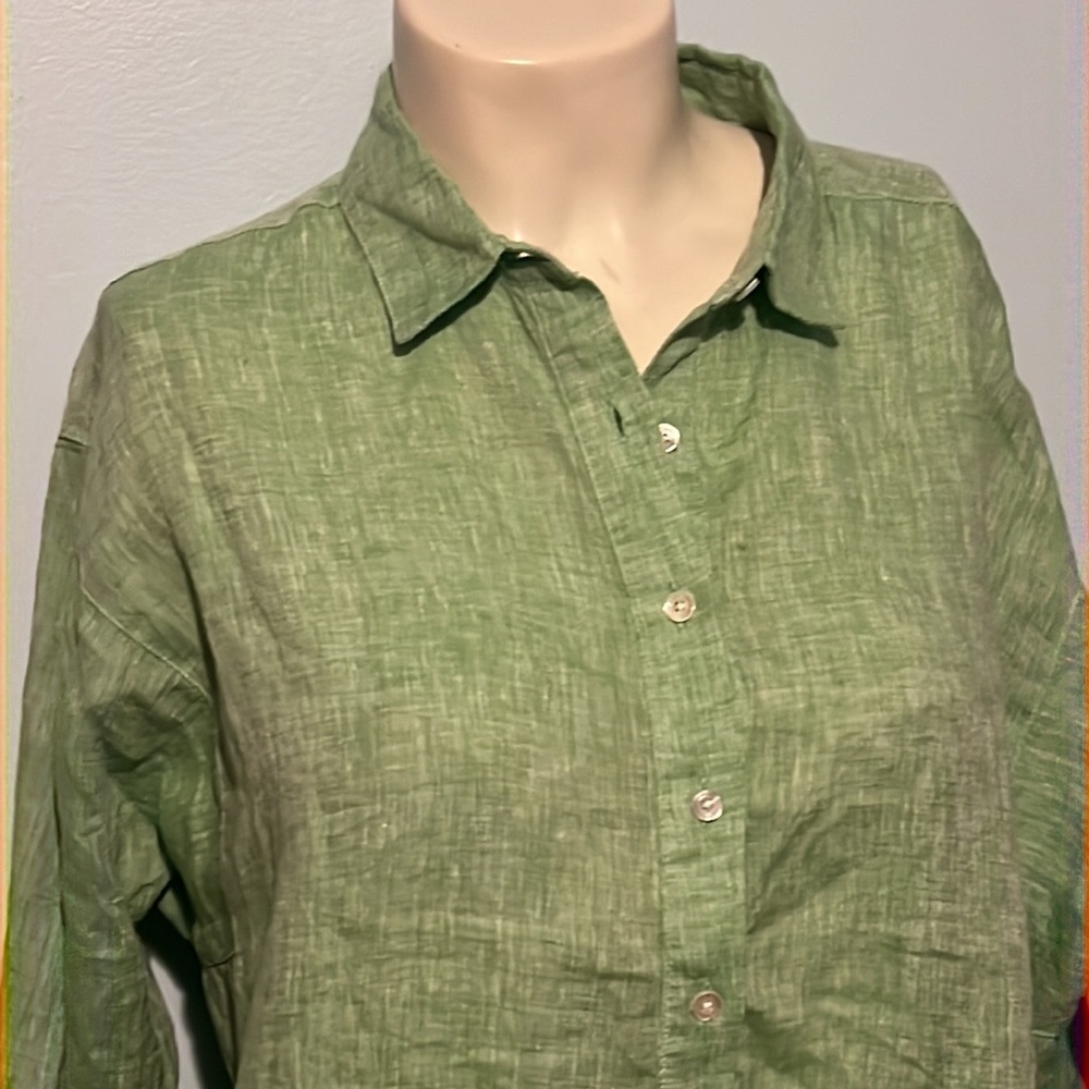 Fallon Linen Tunic. Half Button Placket. Button D… - image 2